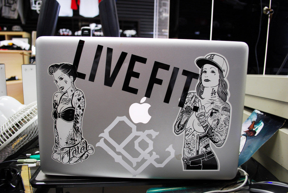 5" LIVE FIT. Decal White